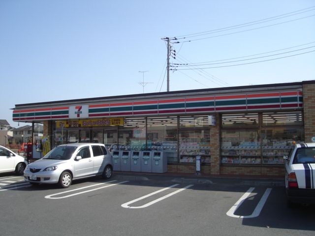 その他　コンビニ（その他）まで500m