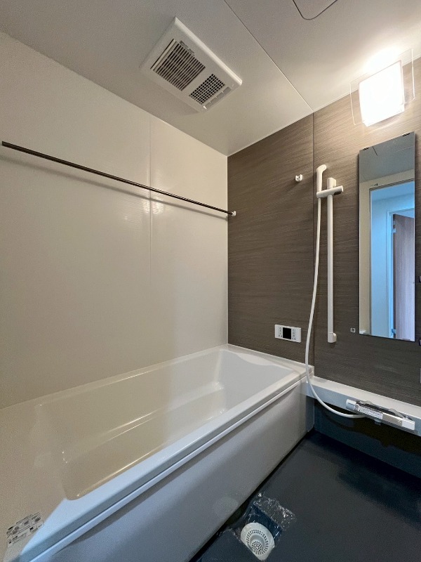 バス・シャワールーム　※別部屋参考写真