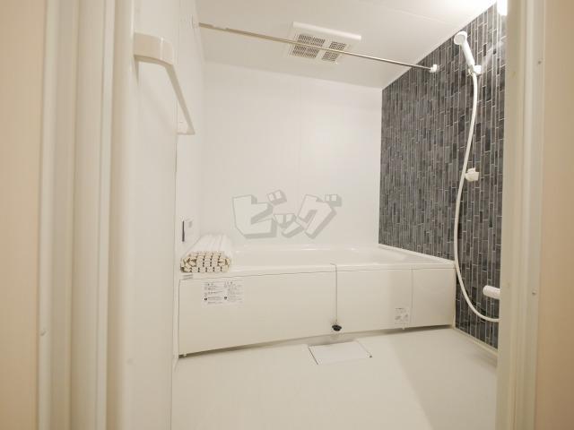 バス・シャワールーム　☆清潔感のあるバスルーム☆