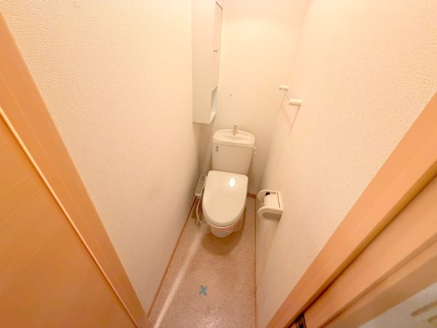 トイレ　清潔感のあるトイレは、誰もがリラックスできる空間です。