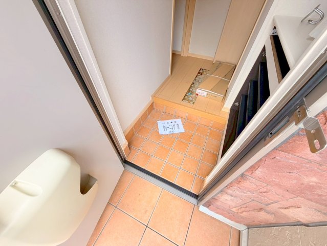 玄関　素敵な玄関は毎朝あなたを元気に送りだしてくれますよ。