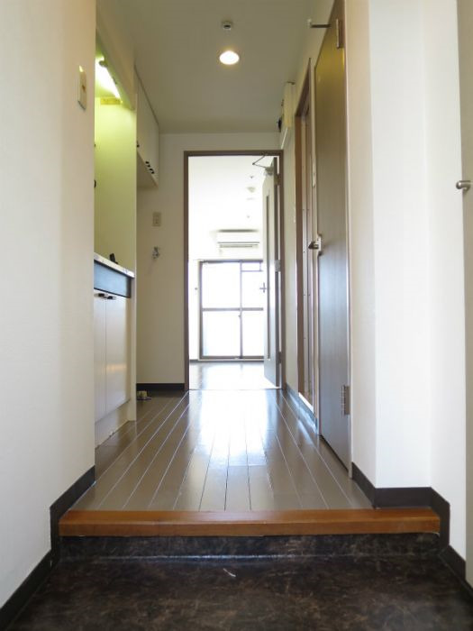 玄関　収納もある玄関です