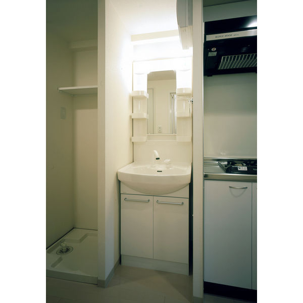 洗面設備　独立洗面台です