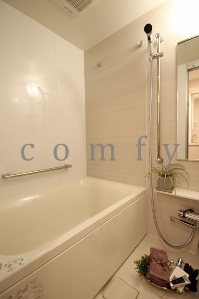 バス・シャワールーム　追炊き浴室乾燥機付きバス