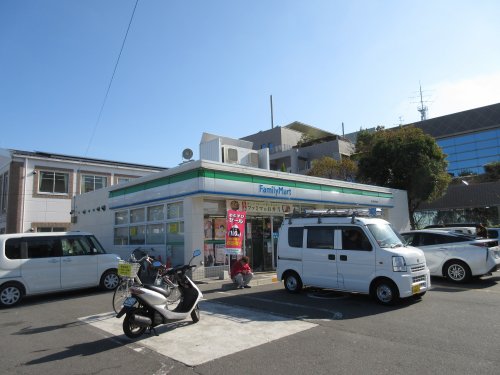 コンビニ　ファミリーマート　狭山市役所前店（コンビニ）まで648m