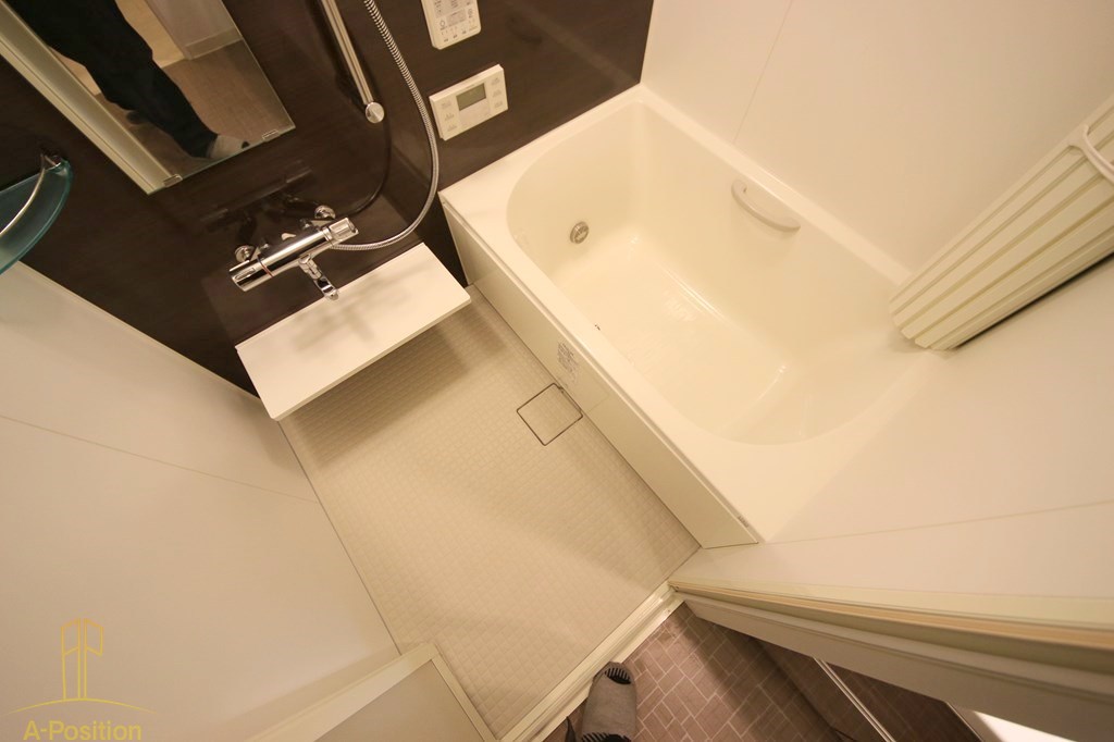 バス・シャワールーム　プレサンス堺筋本町駅前