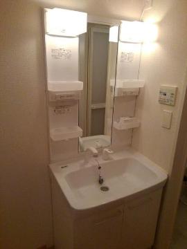 洗面設備　洗髪洗面化粧台