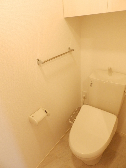 トイレ　温水洗浄暖房便座