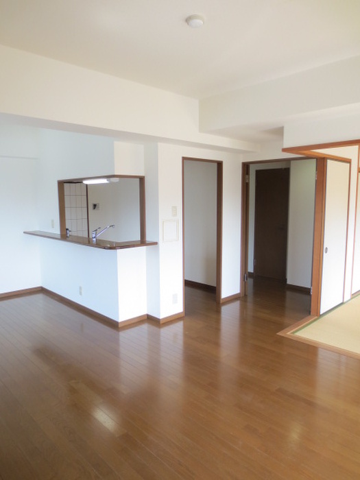 居室・リビング　現状が異なる場合は現状優先となります