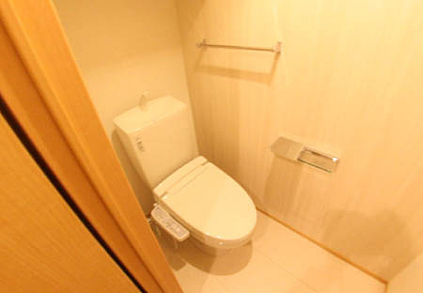 トイレ　ゆったりとした空間のトイレです
