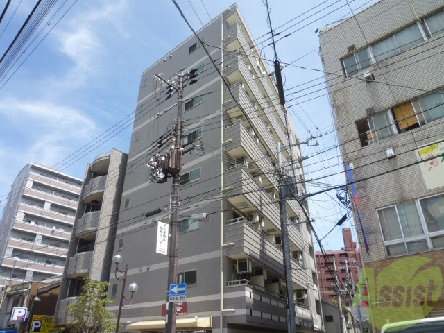 建物外観　パリっとした外観ですよ