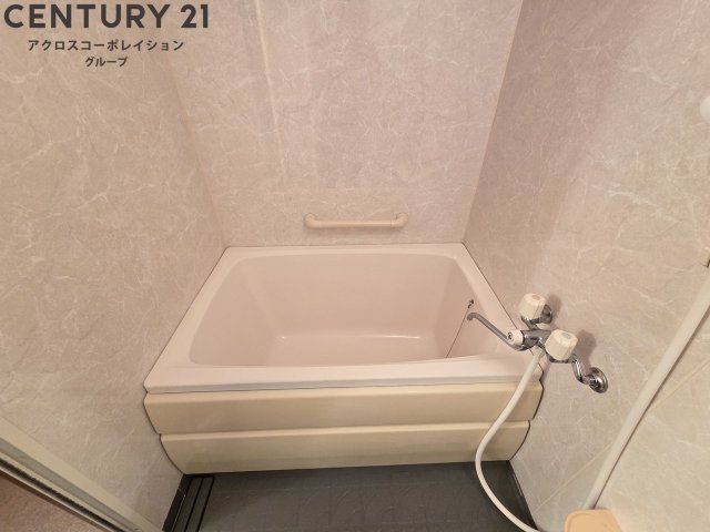 バス・シャワールーム　バストイレ別でおすすめです
