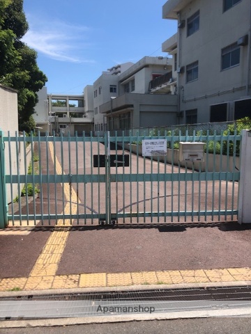 小学校　南丘小学校（小学校）まで640m