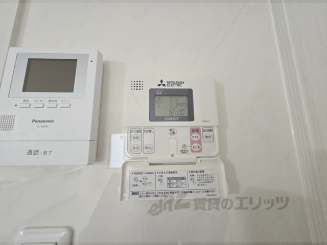 その他設備　給湯器リモコン