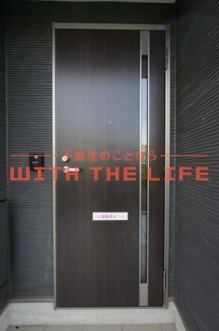 玄関　収納もある玄関です