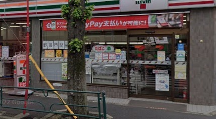 コンビニ　セブンイレブン世田谷代沢３丁目店（コンビニ）まで127m