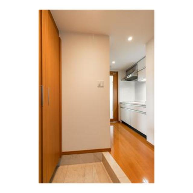 玄関　※写真は同タイプ住戸です。