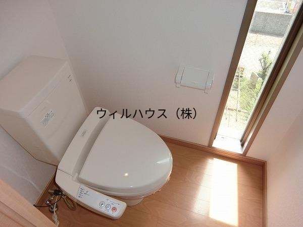 トイレ　ウォシュレット！
