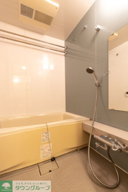 バス・シャワールーム　※写真は同タイプ住戸です。