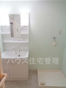 洗面設備　洗髪洗面化粧台
