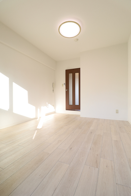 居室・リビング　※別部屋参考写真
