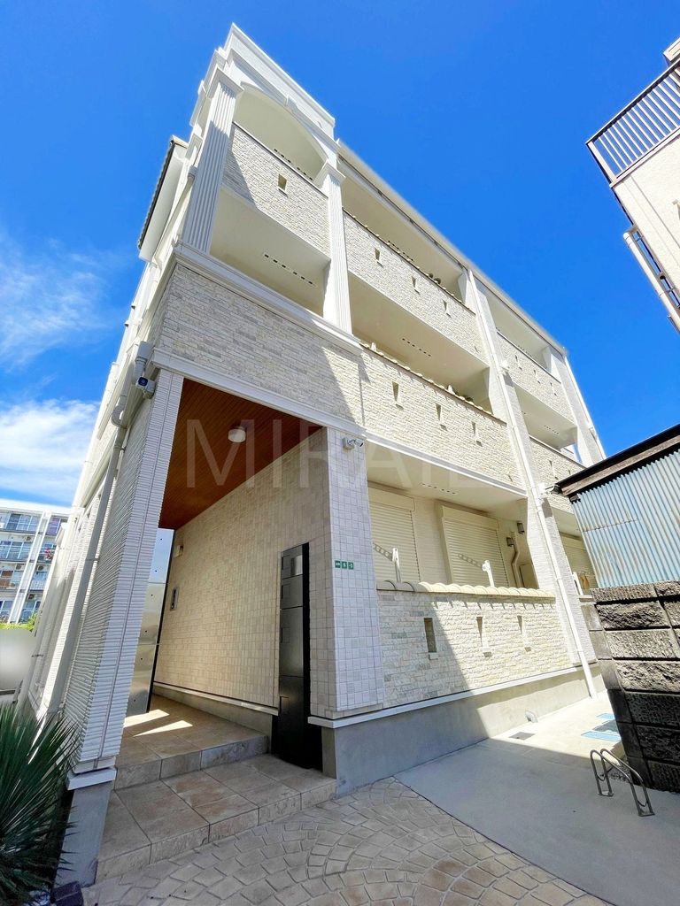 建物外観　バルコニー