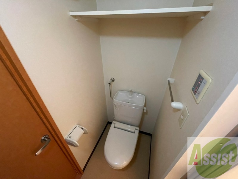 トイレ　こちらはトイレです。清潔感があり、安心して使用できます。