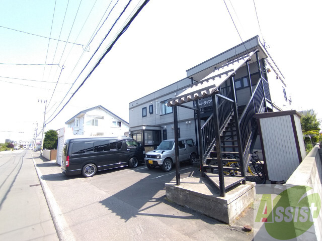 建物外観　札幌市北区篠路１条「ハイムトライアンフ」