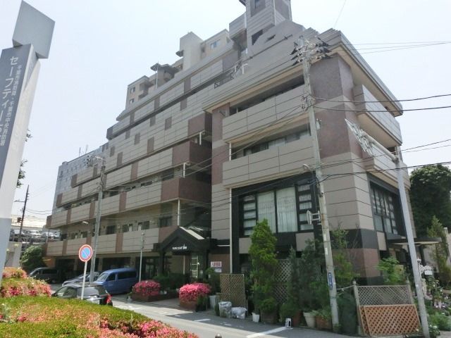 建物外観　2沿線利用で交通に便利です。