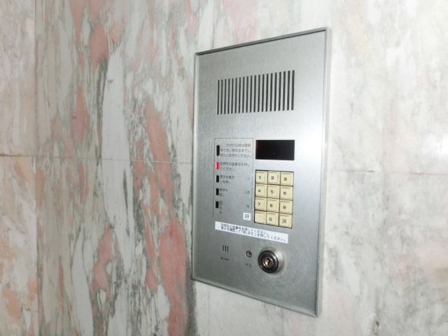 セキュリティ　オートロック付で安心ですね。