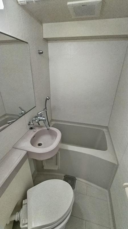 バス・シャワールーム　参考写真（同物件別部屋）