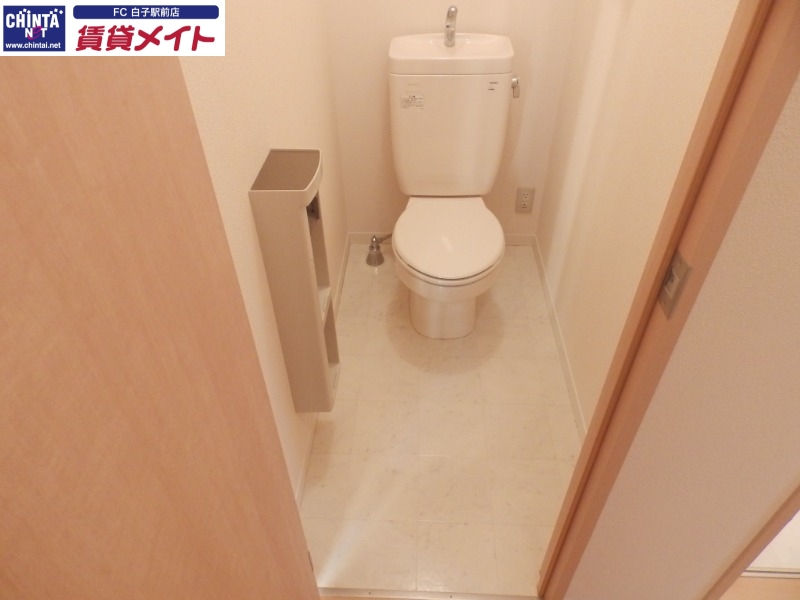 トイレ　同物件別室写真
