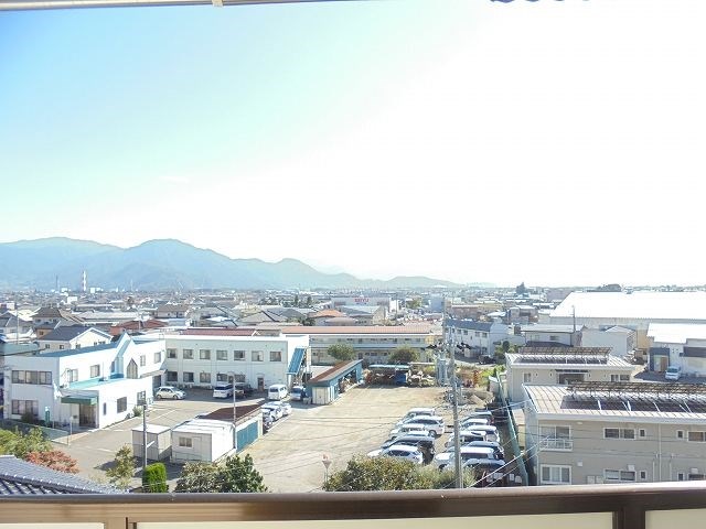 眺望　写真は503号室です