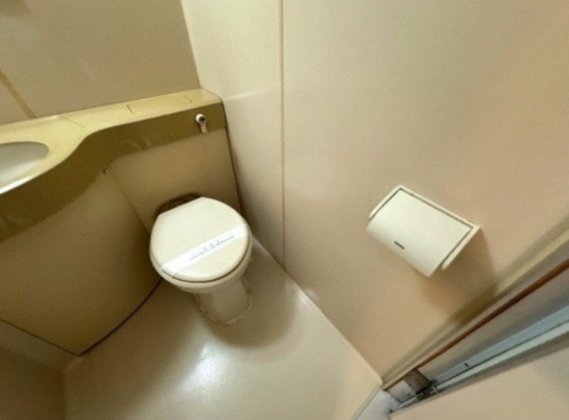トイレ　図面と現状に相違がある場合には現状を優先