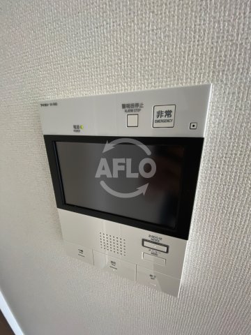 セキュリティ　セレニテ福島カルム　モニター付きインターホン