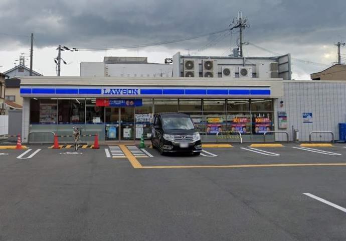 コンビニ　ローソン（コンビニ）まで421m