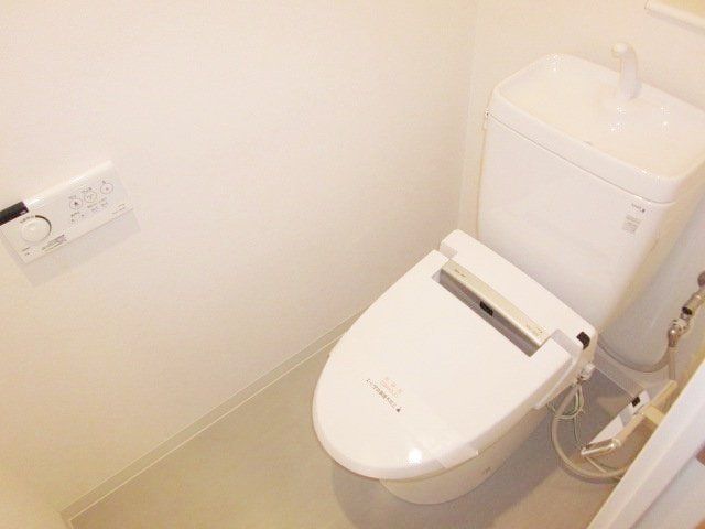 トイレ　同タイプ間取りのお写真です