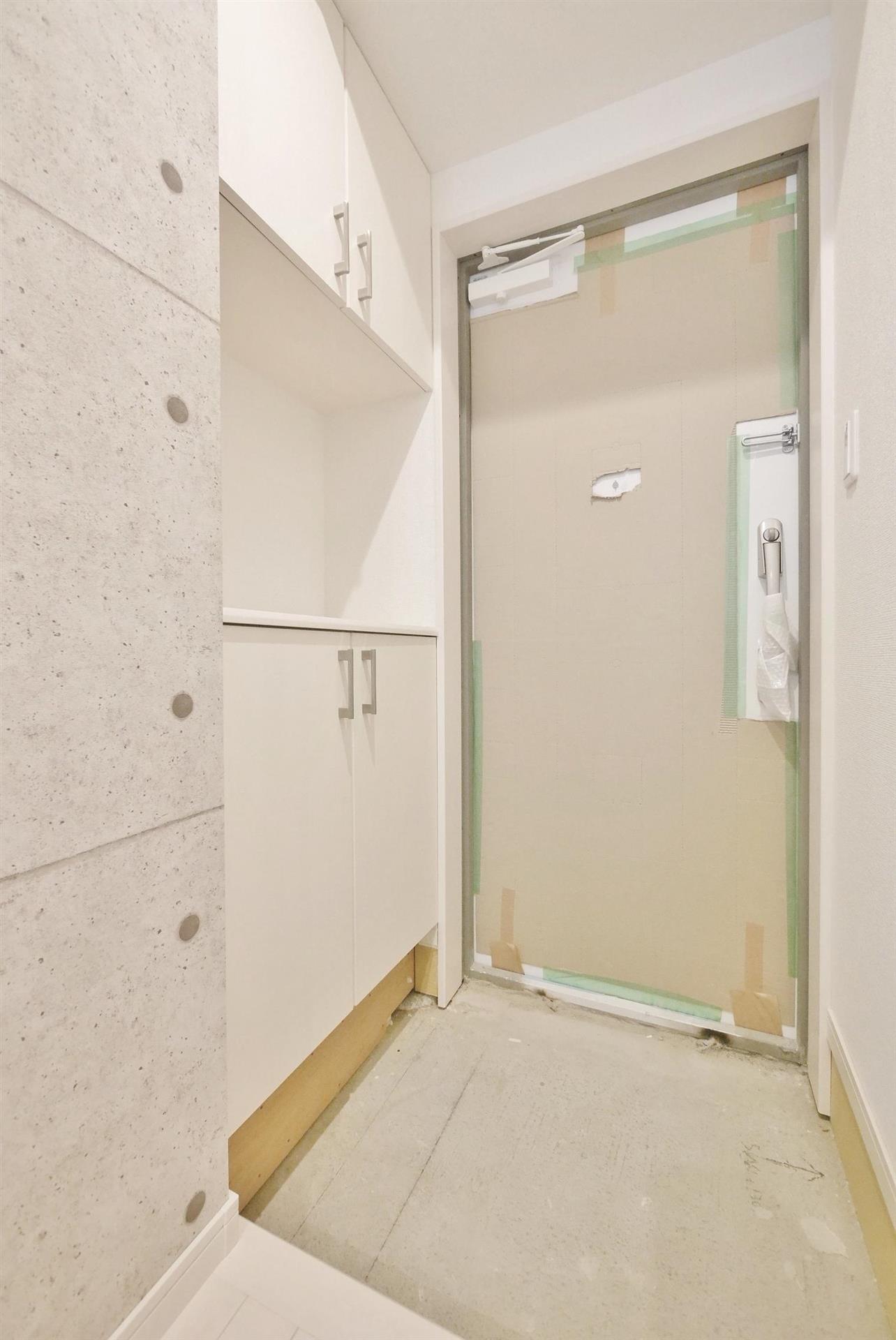 玄関　モデルルームの写真です。（イメージになります）