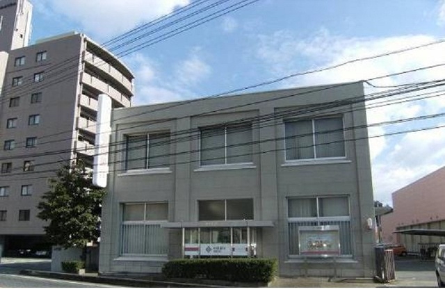 銀行　中国銀行　奉還町支店（銀行）まで400m