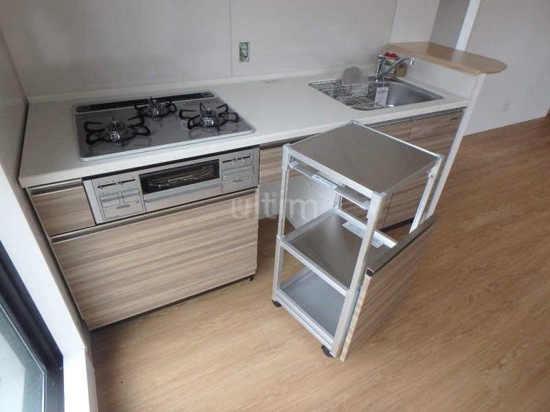 キッチン　※同物件の違うお部屋の写真です
