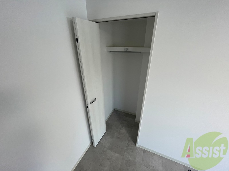 収納　寝室の収納です。部屋がすっきり片付きます。
