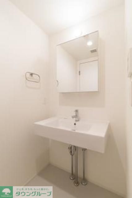 洗面設備　※写真は同タイプ住戸です。