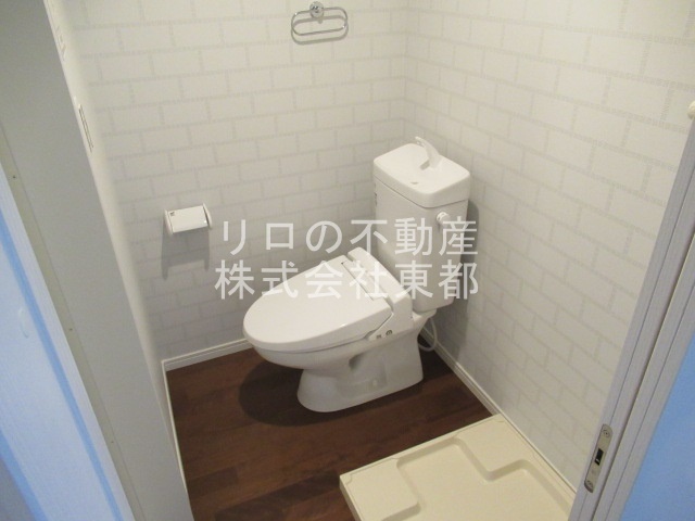 トイレ　洗浄・暖房便座付です！
