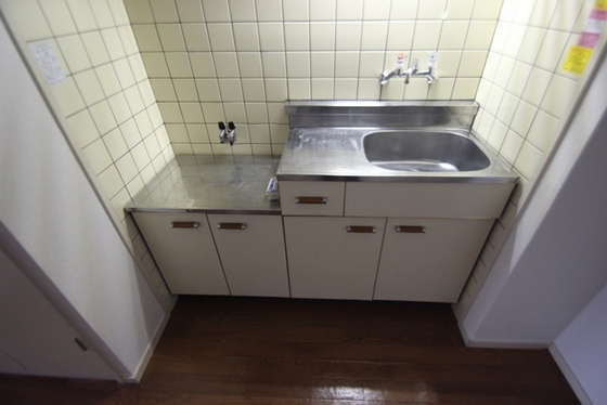 キッチン　※別部屋の写真です