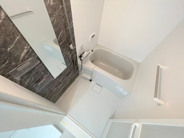 バス・シャワールーム　ゆったりと入るなら、お風呂とトイレとは別々が嬉しいですよね。
