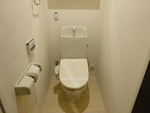 トイレ　シャワー付トイレ