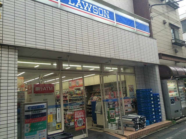 コンビニ　ローソン代田橋駅北口店（コンビニ）まで631m