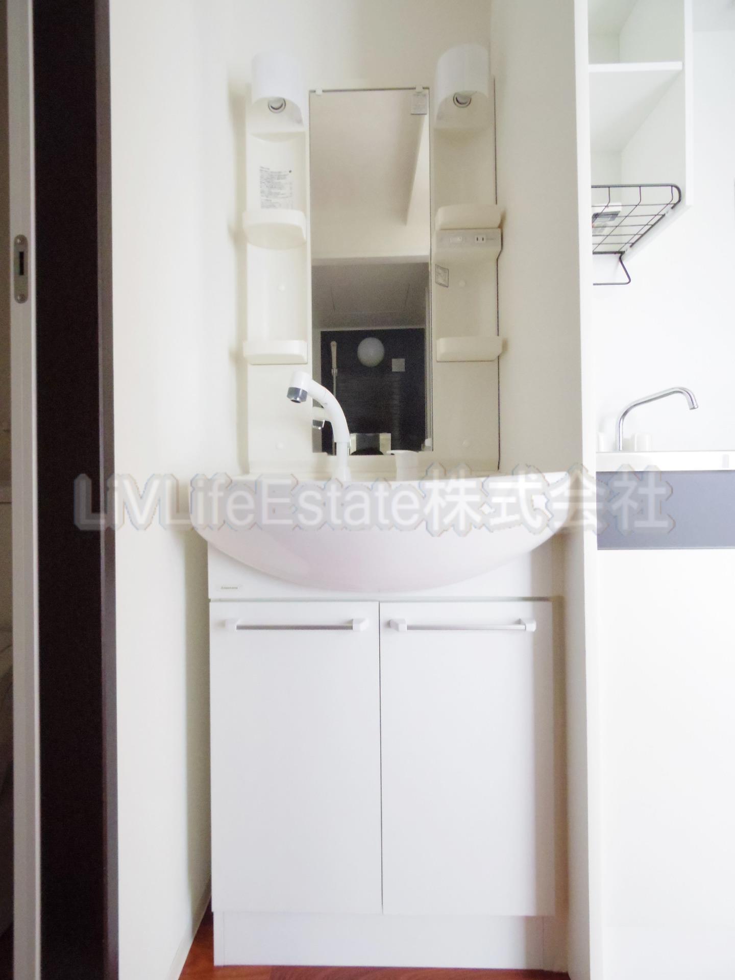 洗面設備　同仕様写真