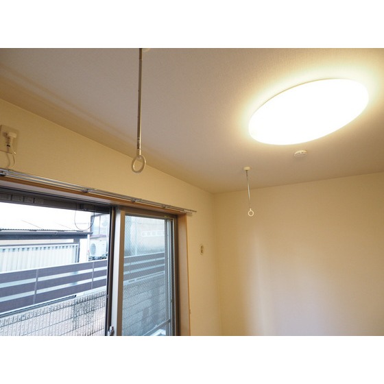 その他設備　室内物干し