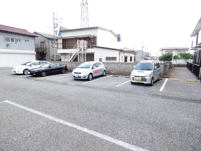 駐車場　【空要確認】駐車場